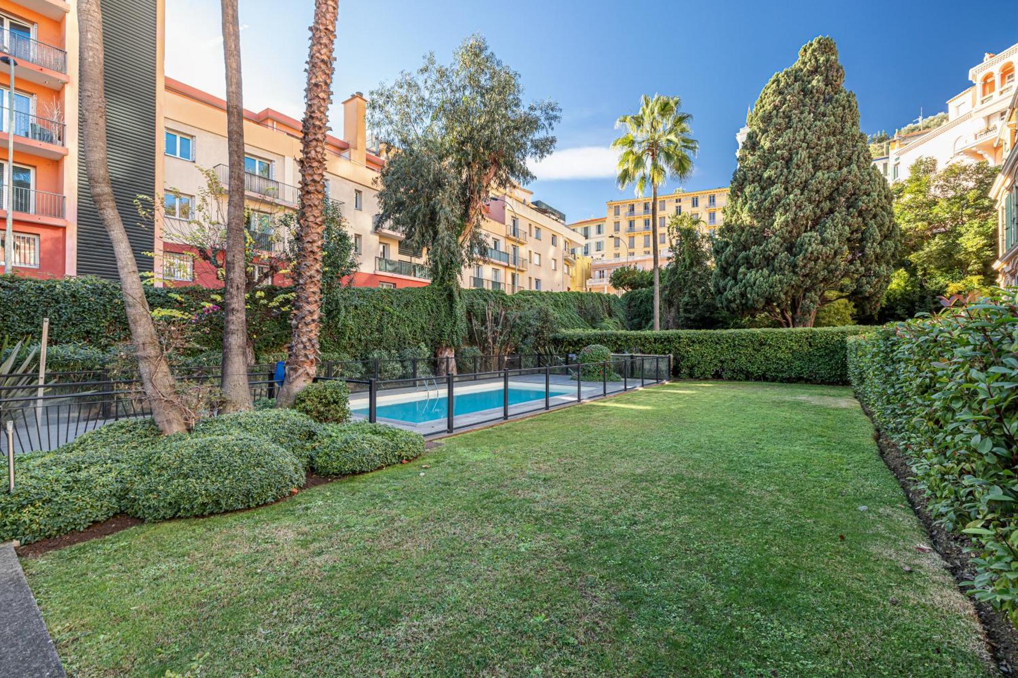 Intercontinental Superbe Appartement Avec Piscine Menton Ngoại thất bức ảnh
